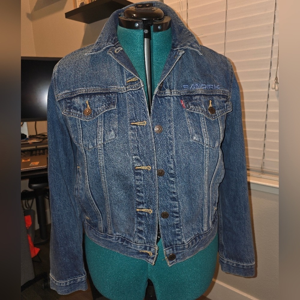 Levis Premium Original Trucker Jacket‎ Mens Medium Blue Wash Denim Size L